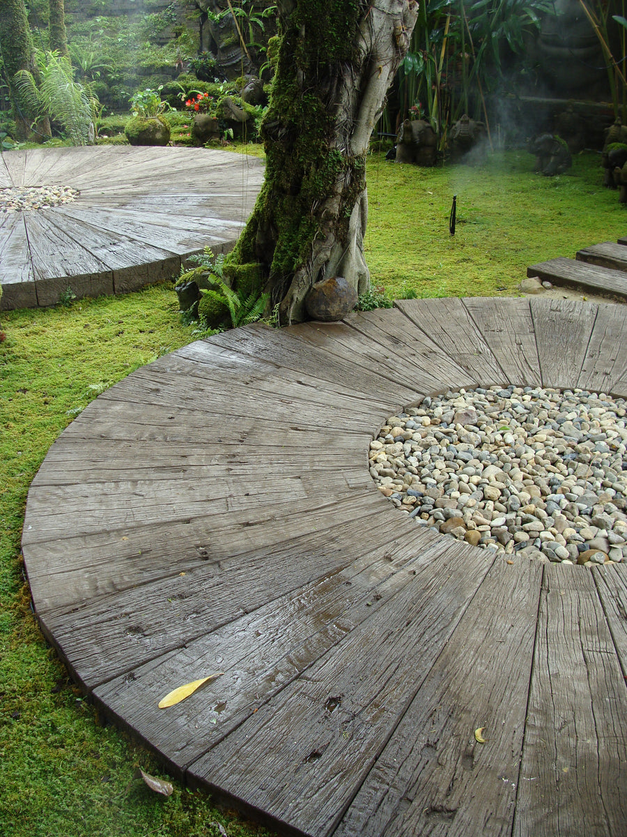 Wandering Path Woodgrain Paver